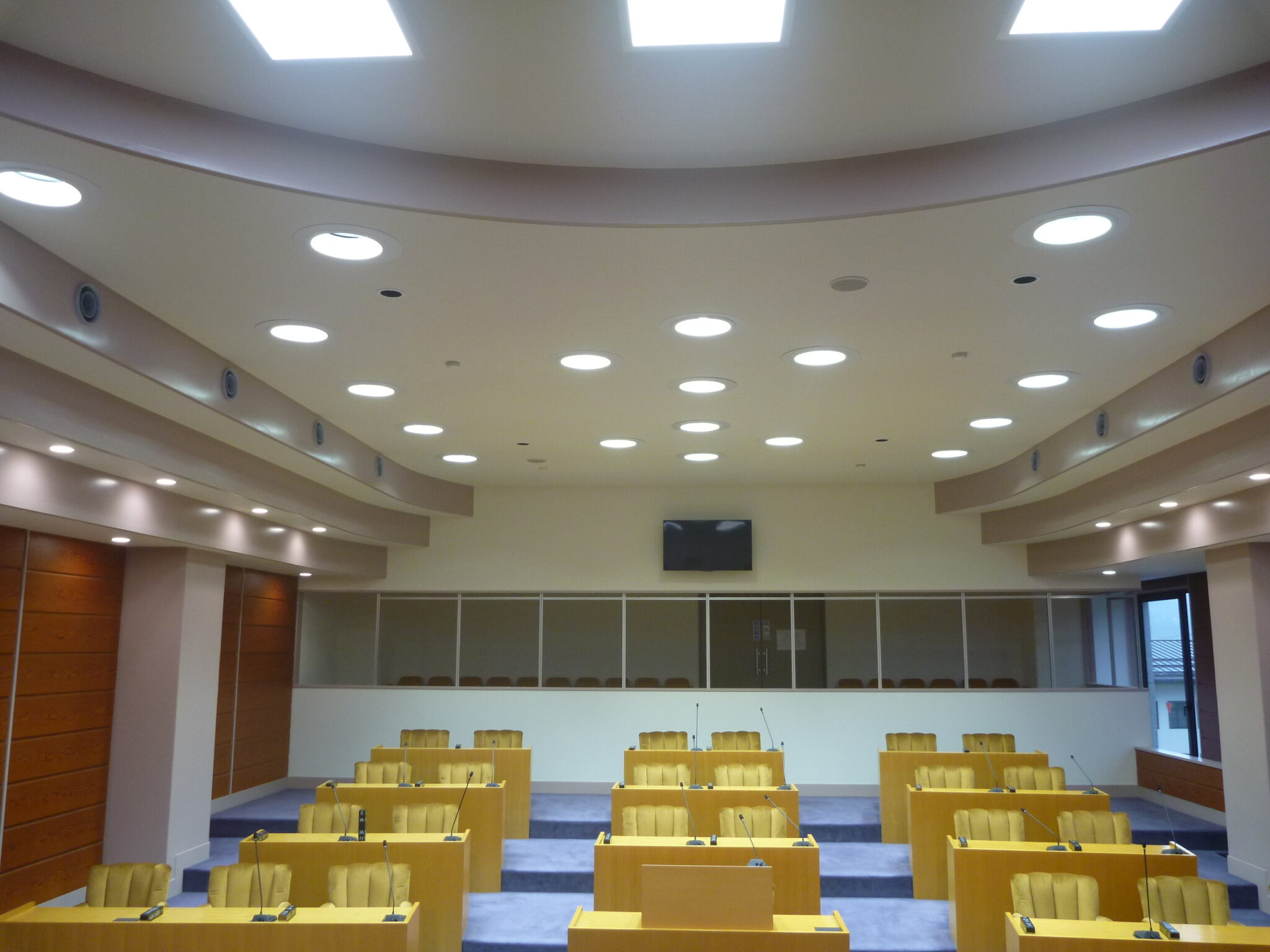 施工後_傍聴席側