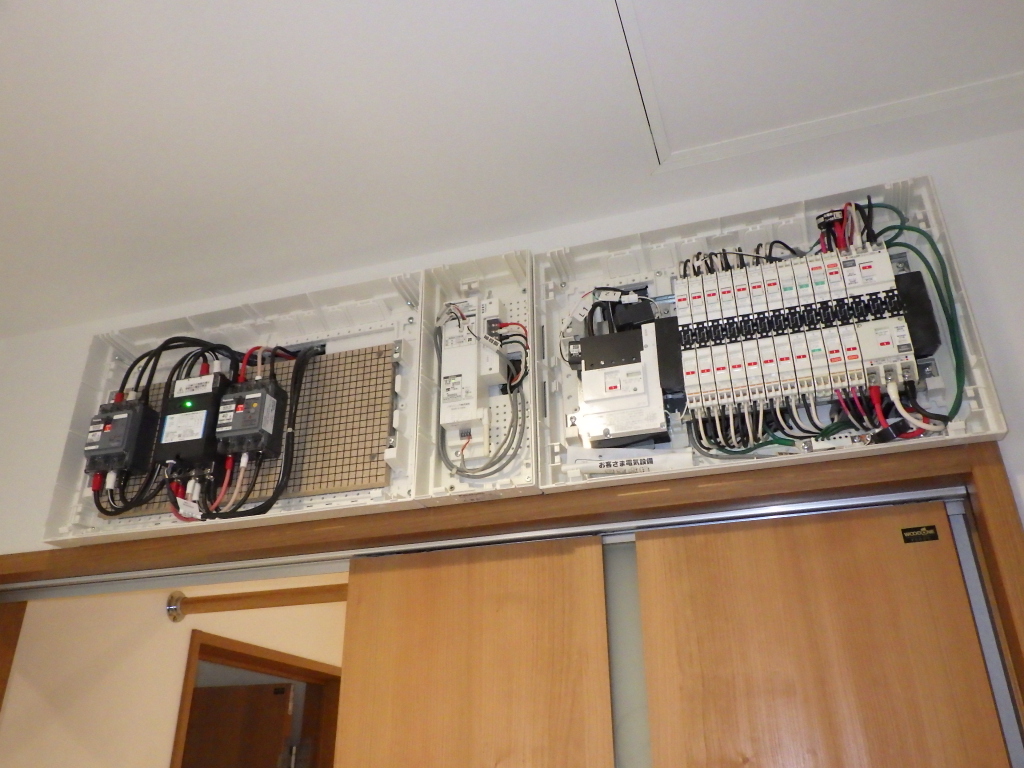 分電盤 (2)